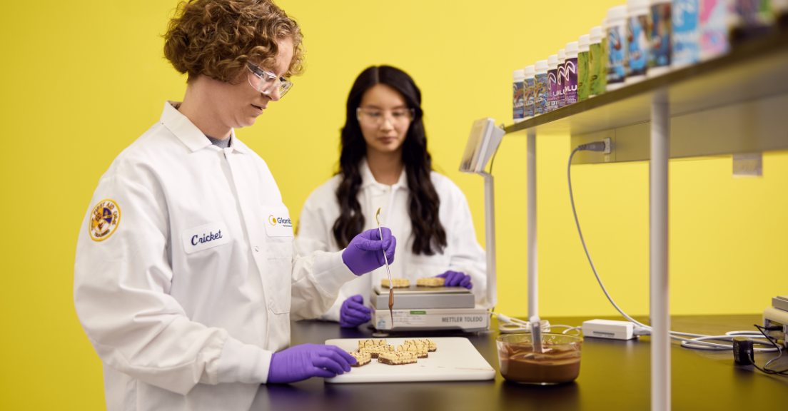 women working in a lab 
